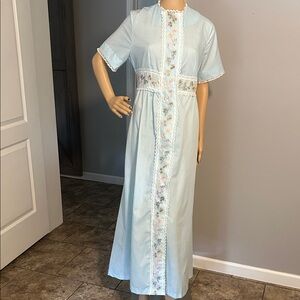 Elegant 60’s Vintage Floral Trim Beautiful House- Outerwear Union Made Dress